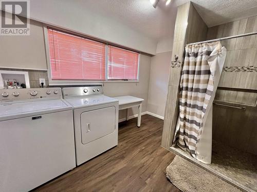 743 Walkem Street, Quesnel, BC - Indoor Photo Showing Laundry Room
