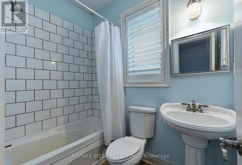 18370 Keele St, King, ON - Indoor Photo Showing Bathroom