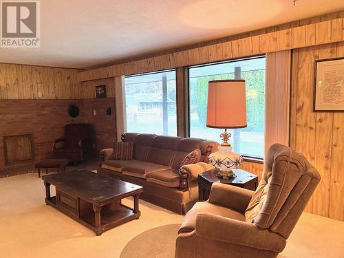 117/105 Sundial Road, Oliver, BC - Indoor Photo Showing Living Room