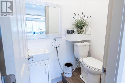 11937 Bartell Road, Lake Country, BC - Indoor Photo Showing Bathroom