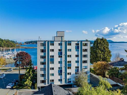404-33 Mount Benson St, Nanaimo, BC - Outdoor With Body Of Water