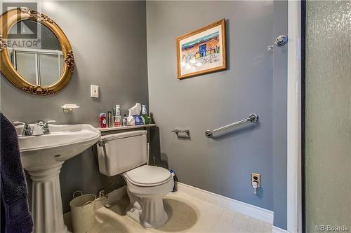 70 Orange Street, Saint John, NB - Indoor Photo Showing Bathroom