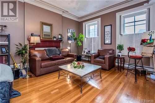 70 Orange Street, Saint John, NB - Indoor Photo Showing Living Room