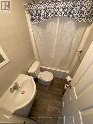 #Stan025 -1235 Villiers Line, Otonabee-South Monaghan, ON - Indoor Photo Showing Bathroom