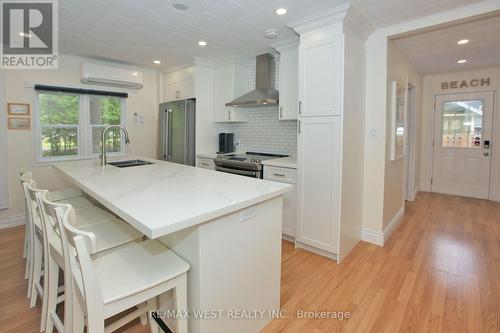 45 32Nd Street N, Wasaga Beach, ON - Indoor Photo Showing Kitchen With Double Sink With Upgraded Kitchen