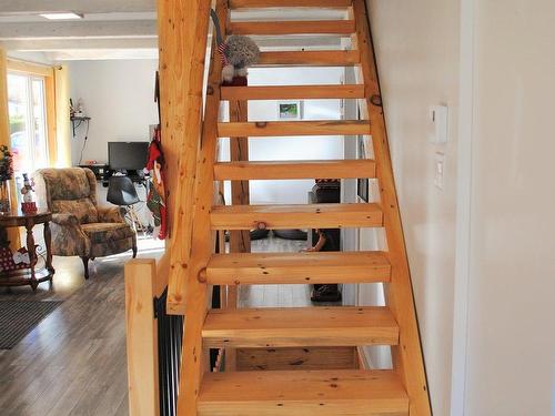 Staircase - 580 Rg St-Charles, La Malbaie, QC - Indoor Photo Showing Other Room