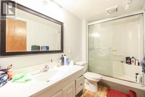 8020 Gravenstein Drive, Osoyoos, BC - Indoor Photo Showing Bathroom