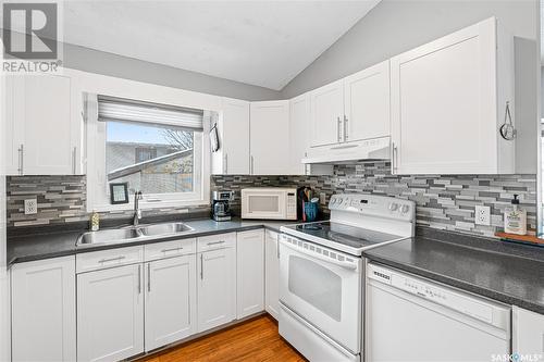 213 29Th Street W, Saskatoon, SK - Indoor Photo Showing Kitchen With Double Sink
