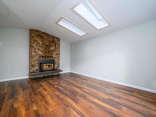 1745 Alice Rd, Nanaimo, BC - Indoor With Fireplace