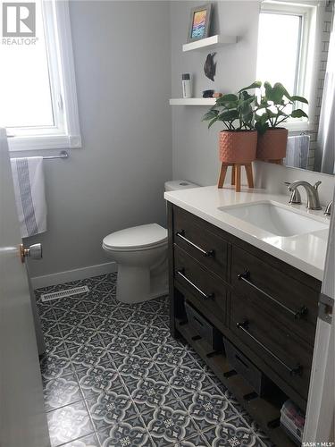 103 Railway Avenue, Balcarres, SK - Indoor Photo Showing Bathroom