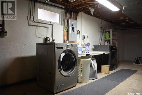 103 Railway Avenue, Balcarres, SK - Indoor Photo Showing Laundry Room