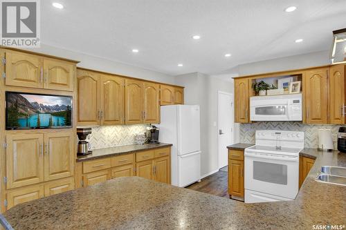 22 Lloyd Crescent, Fillmore, SK - Indoor Photo Showing Kitchen With Double Sink