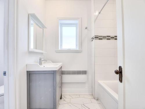 Bathroom - 755 Av. Antonine-Maillet, Montréal (Outremont), QC - Indoor Photo Showing Bathroom