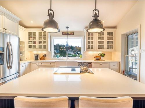 Cuisine - 240 Rue Joseph-Pariseau, Sherbrooke (Brompton/Rock Forest/Saint-Élie/Deauville), QC - Indoor Photo Showing Kitchen With Double Sink With Upgraded Kitchen