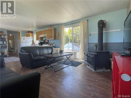 336 Maclaggan Drive, Blackville, NB - Indoor Photo Showing Living Room
