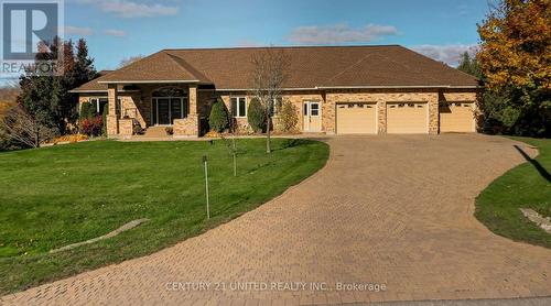 2045 Campbell Ave, Cavan Monaghan, ON - Outdoor