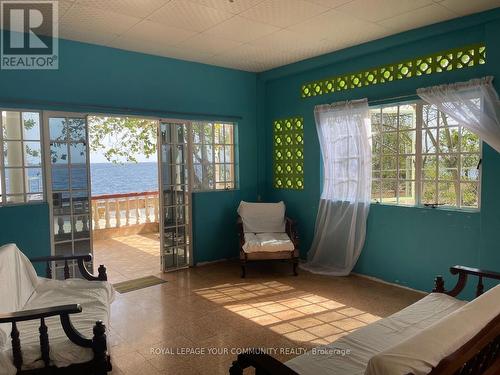 5 Gasparee Island, Trinidad, ON - Indoor Photo Showing Other Room