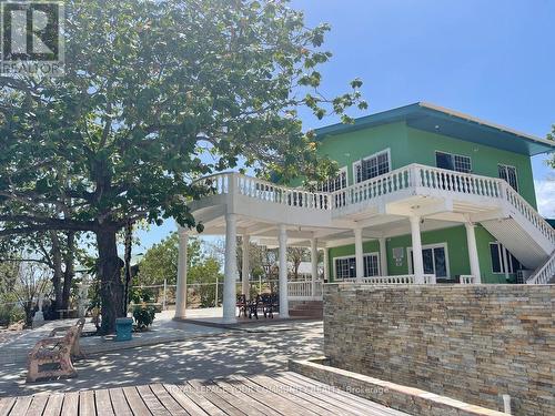 5 Gasparee Island, Trinidad, ON - Outdoor