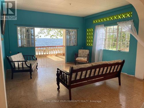 5 Gasparee Island, Trinidad, ON - Indoor Photo Showing Other Room