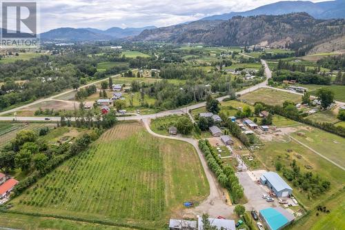 7952 Hwy 97, Oliver, BC 