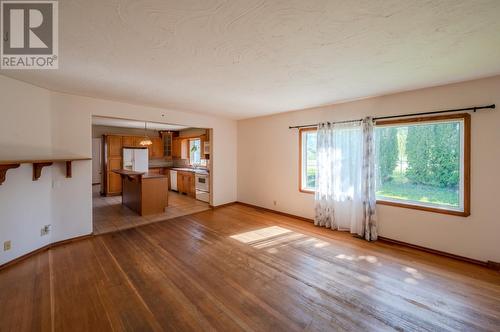 7952 Hwy 97, Oliver, BC - Indoor Photo Showing Other Room