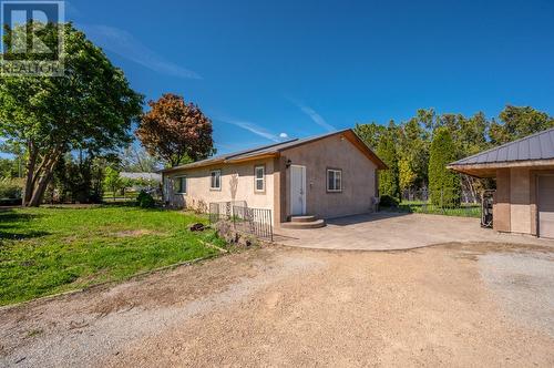 7952 Hwy 97, Oliver, BC 