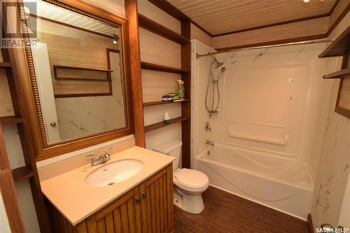 201 7Th Street, Star City, SK - Indoor Photo Showing Bathroom