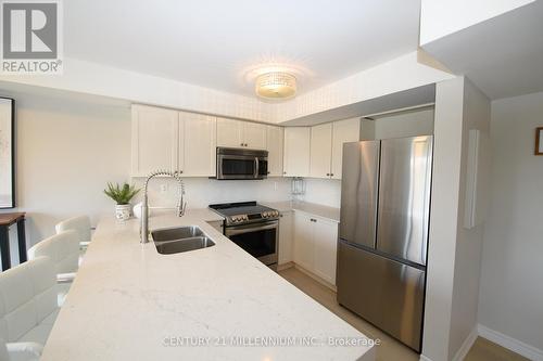 24 Joseph Tr, Collingwood, ON - Indoor Photo Showing Kitchen With Double Sink