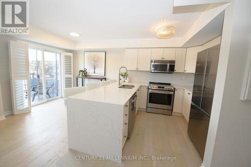 24 Joseph Tr, Collingwood, ON - Indoor Photo Showing Kitchen With Double Sink With Upgraded Kitchen