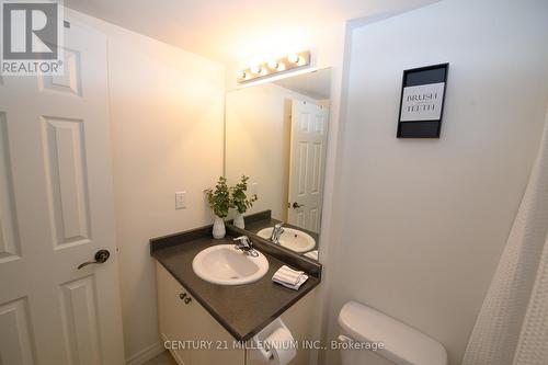 24 Joseph Tr, Collingwood, ON - Indoor Photo Showing Bathroom