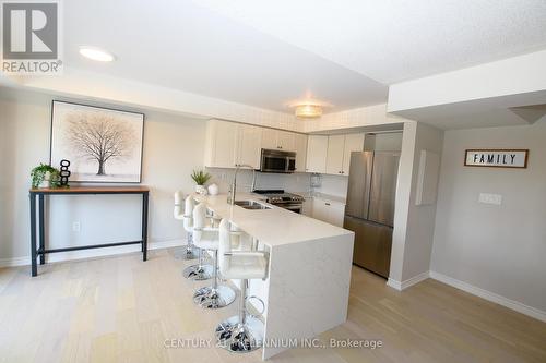 24 Joseph Tr, Collingwood, ON - Indoor Photo Showing Kitchen