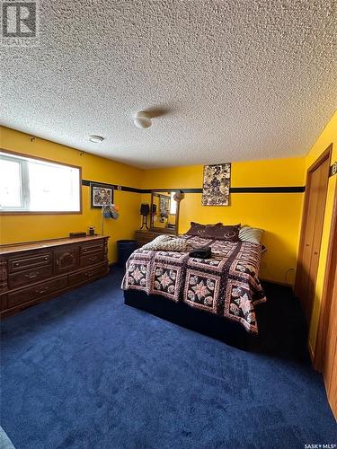 115 Carson Bay, Lampman, SK - Indoor Photo Showing Bedroom