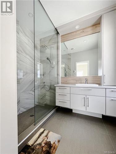 48 Mgr-Roy Avenue, Edmundston, NB - Indoor Photo Showing Bathroom
