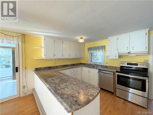 154 Spur No 1 Road, Bocabec, NB - Indoor Photo Showing Kitchen With Double Sink