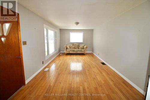 315338 Highway 6, Chatsworth, ON - Indoor Photo Showing Other Room