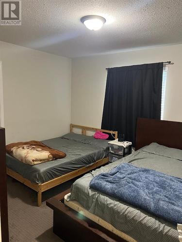 351 Fizet Avenue, Kelowna, BC - Indoor Photo Showing Bedroom