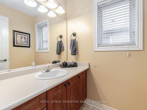 767 Sombrero Way, Mississauga, ON - Indoor Photo Showing Bathroom