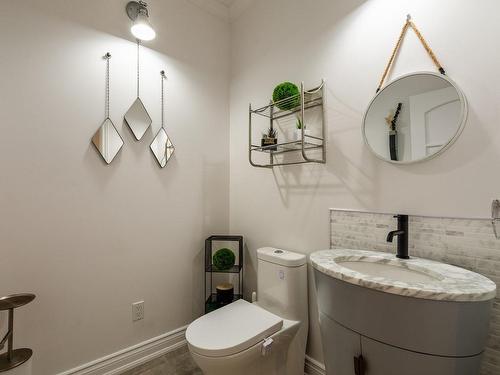 Powder room - 723 Rue Des Chardonnerets, Mont-Saint-Hilaire, QC - Indoor Photo Showing Bathroom