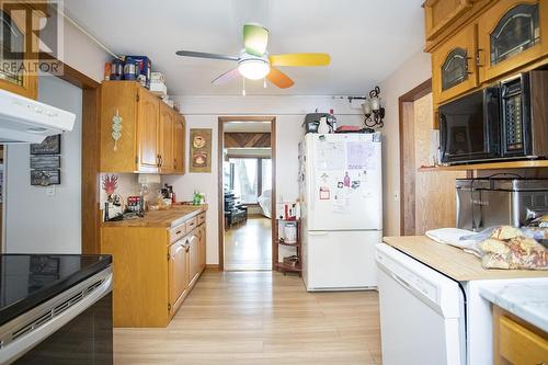 4463 Second Line West, Prince Township, ON - Indoor Photo Showing Kitchen