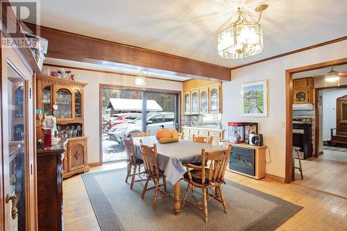 4463 Second Line West, Prince Township, ON - Indoor Photo Showing Dining Room