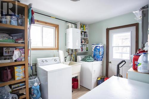 4463 Second Line West, Prince Township, ON - Indoor Photo Showing Laundry Room