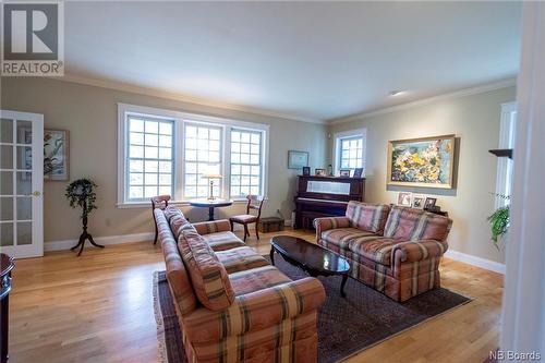 185 Pleasant Avenue, Sussex, NB - Indoor Photo Showing Living Room