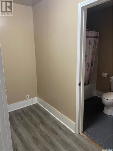 201 1St Street W, Wishart, SK - Indoor Photo Showing Bathroom
