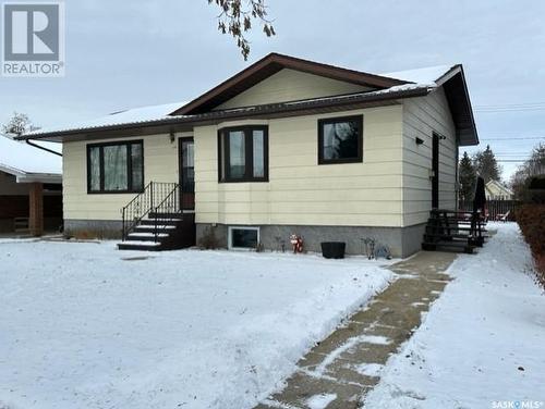 126 4Th Avenue W, Melville, SK - Outdoor