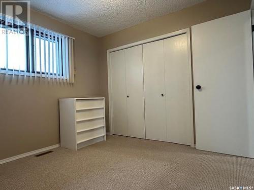 126 4Th Avenue W, Melville, SK - Indoor Photo Showing Other Room