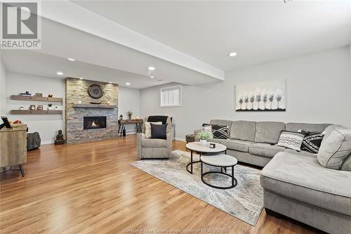 830 Woodbridge Drive, Harrow, ON - Indoor Photo Showing Living Room With Fireplace