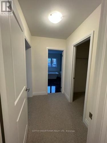 30 Daffodil Rd, Springwater, ON - Indoor Photo Showing Other Room