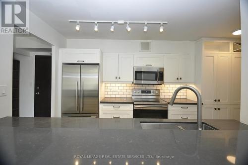 #239 -22 Southport St, Toronto, ON - Indoor Photo Showing Kitchen
