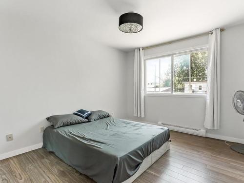 Chambre Ã Â coucher - 2237  - 2241 Rue Westgate, Longueuil (Le Vieux-Longueuil), QC - Indoor Photo Showing Bedroom