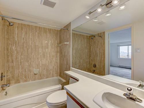 Salle de bains attenante Ã  la CCP - 7D-120 Rue Ferland, Montréal (Verdun/Île-Des-Soeurs), QC - Indoor Photo Showing Bathroom